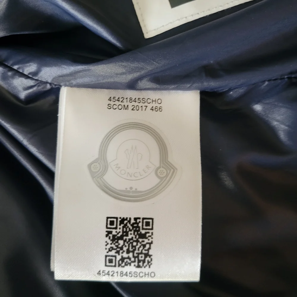 Womens MONCLER Down Coat Size 4 - Picture 7 of 12